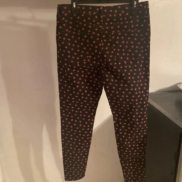 (DONATED) High Waisted Rose Design Jeans - Picture 2 of 2